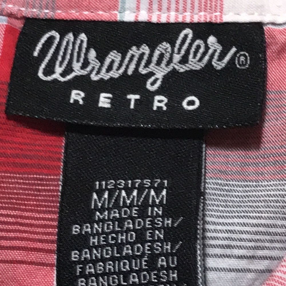 Wrangler Women's Sleeveless Red Plaid Snap Front  Shirt. Good Condition. Size M. - Picture 2 of 8